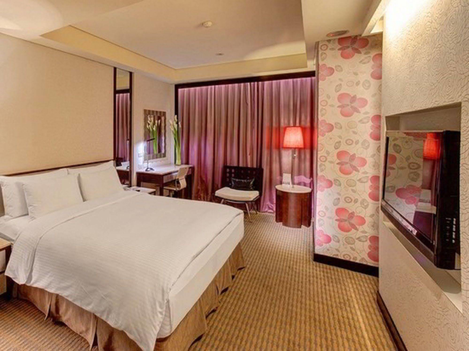 Hej Taipei Arena Hotel Extérieur photo
