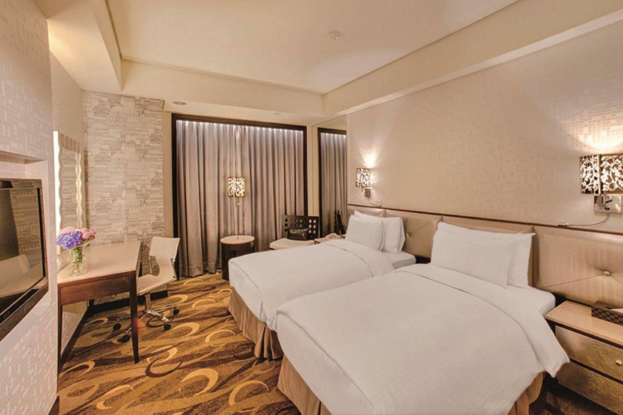 Hej Taipei Arena Hotel Extérieur photo