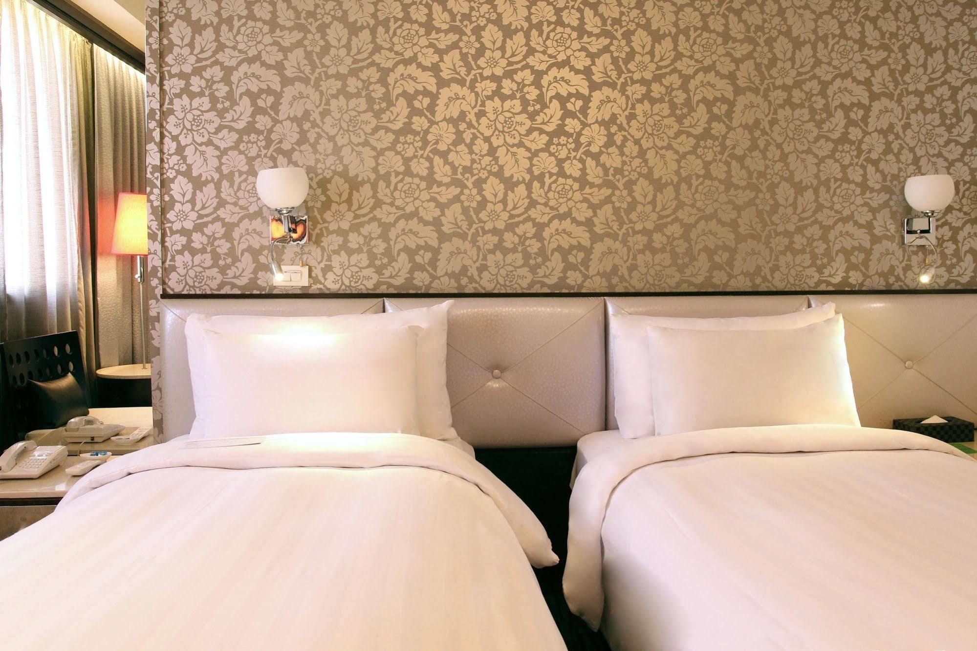 Hej Taipei Arena Hotel Extérieur photo
