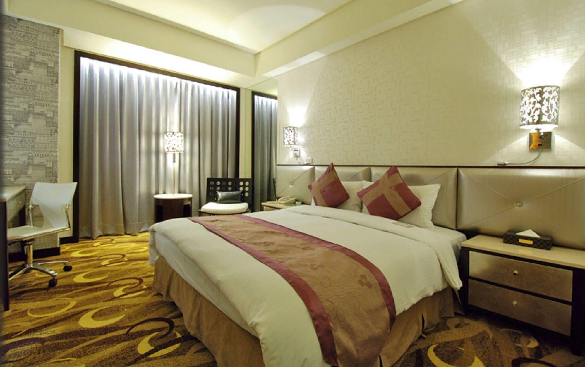 Hej Taipei Arena Hotel Extérieur photo